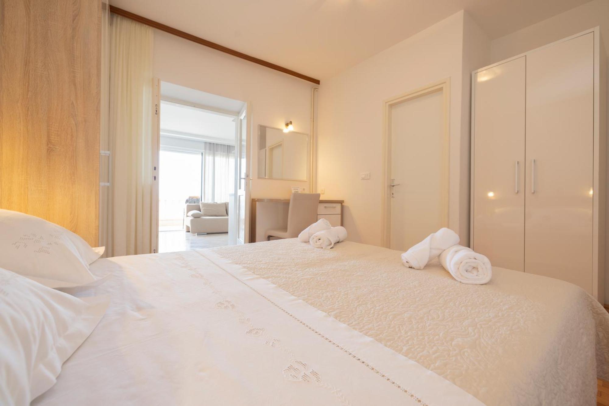Apartmans Lale Брела Екстериор снимка