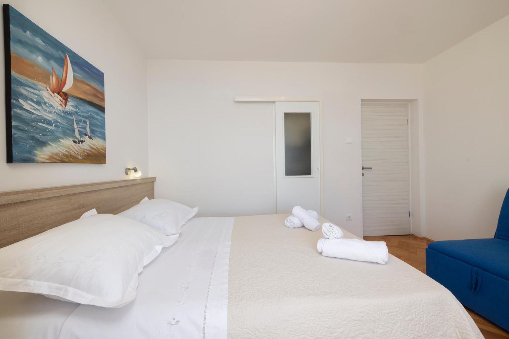 Apartmans Lale Брела Екстериор снимка